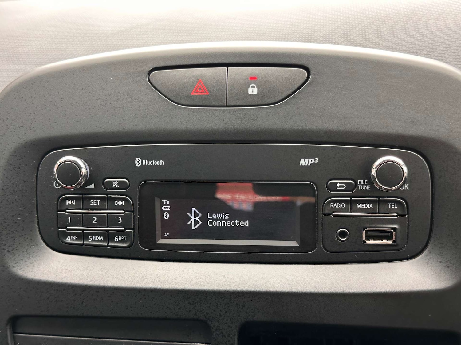 Used Renault Clio 2016 for sale - 75870854: Photo 18