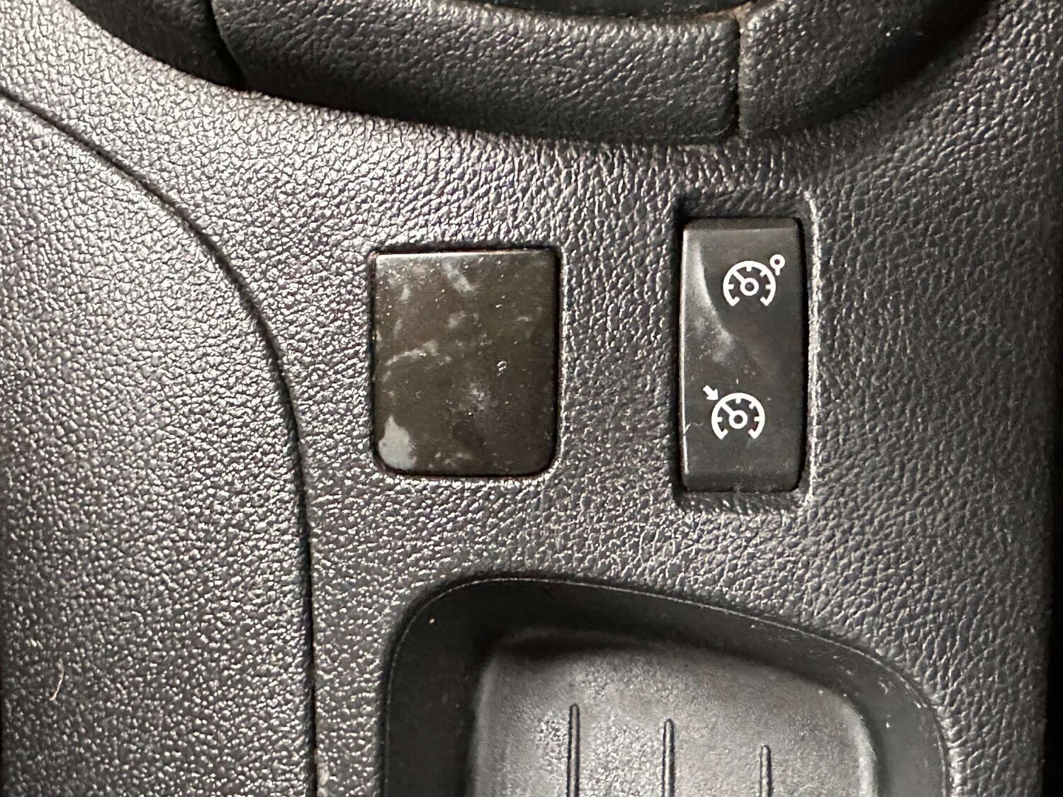 Used Renault Clio 2016 for sale - 75870854: Photo 25