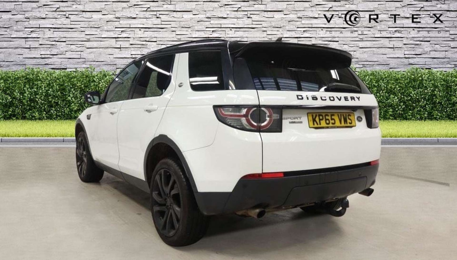 Used Land Rover Discovery Sport 2015 for sale - 77650474: Photo 3