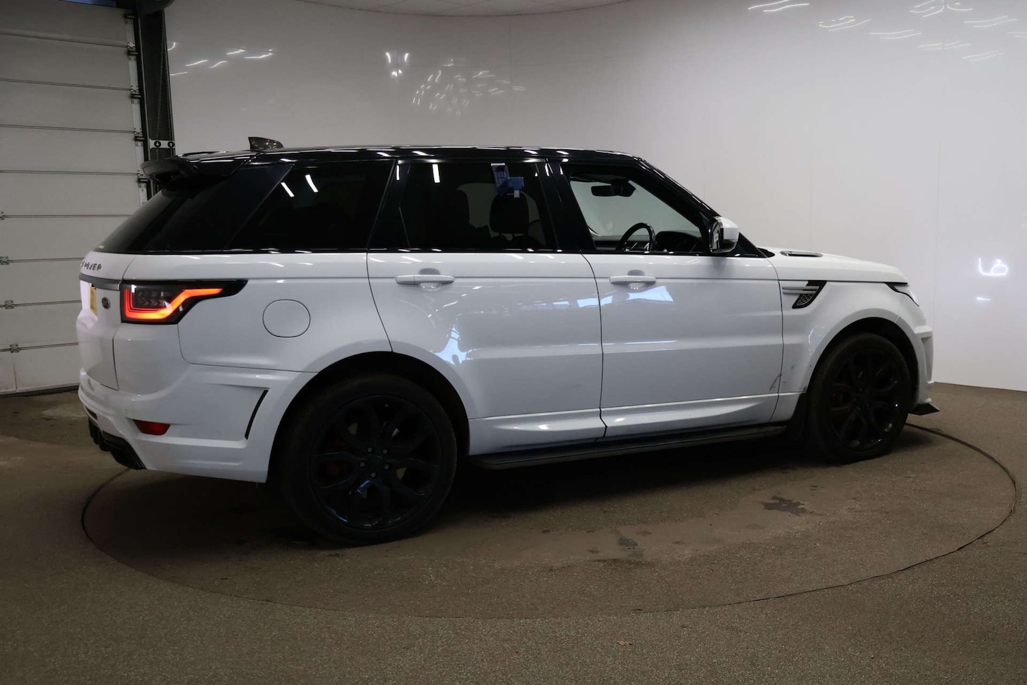 Used Land Rover Range Rover Sport 2017 for sale - 77261381: Photo 5