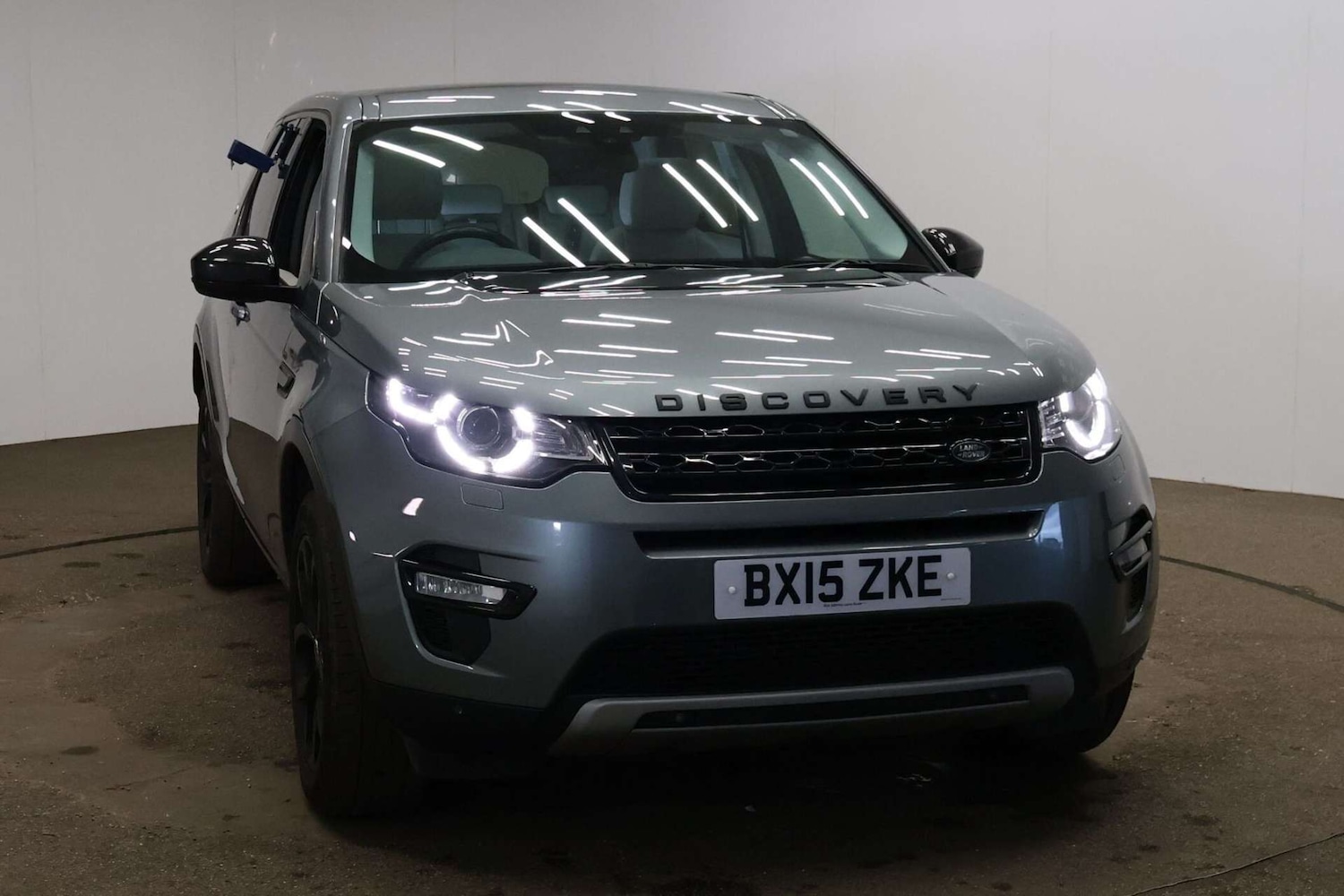 Used Land Rover Discovery Sport 2015 for sale - 77073392: Photo 3