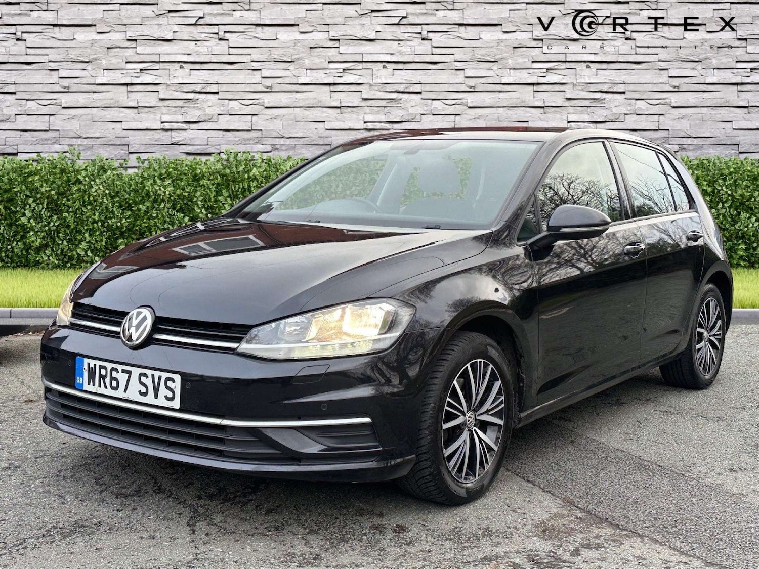Used Volkswagen Golf 2017 for sale - 77148668: Photo 3