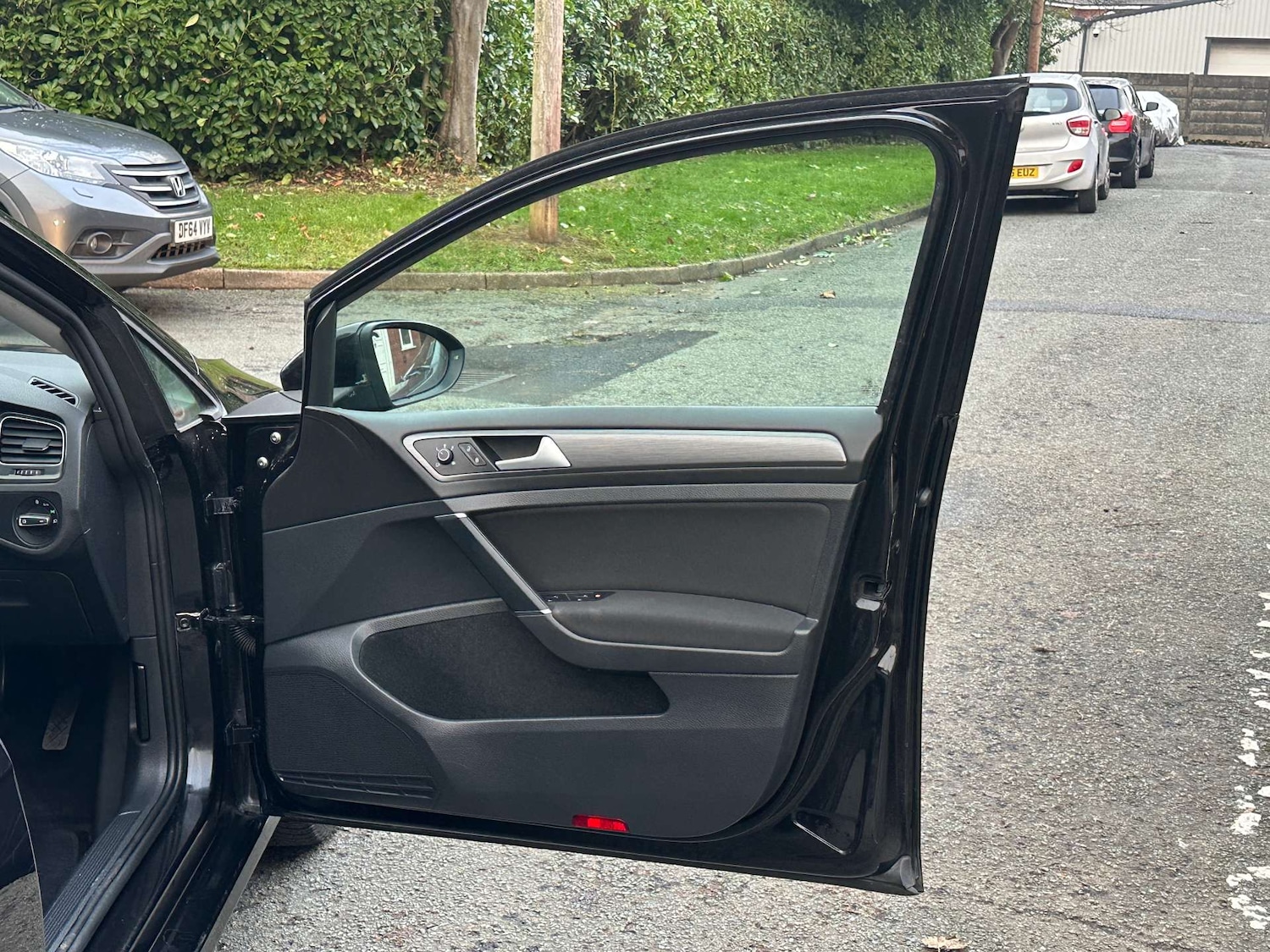 Used Volkswagen Golf 2017 for sale - 77148668: Photo 31