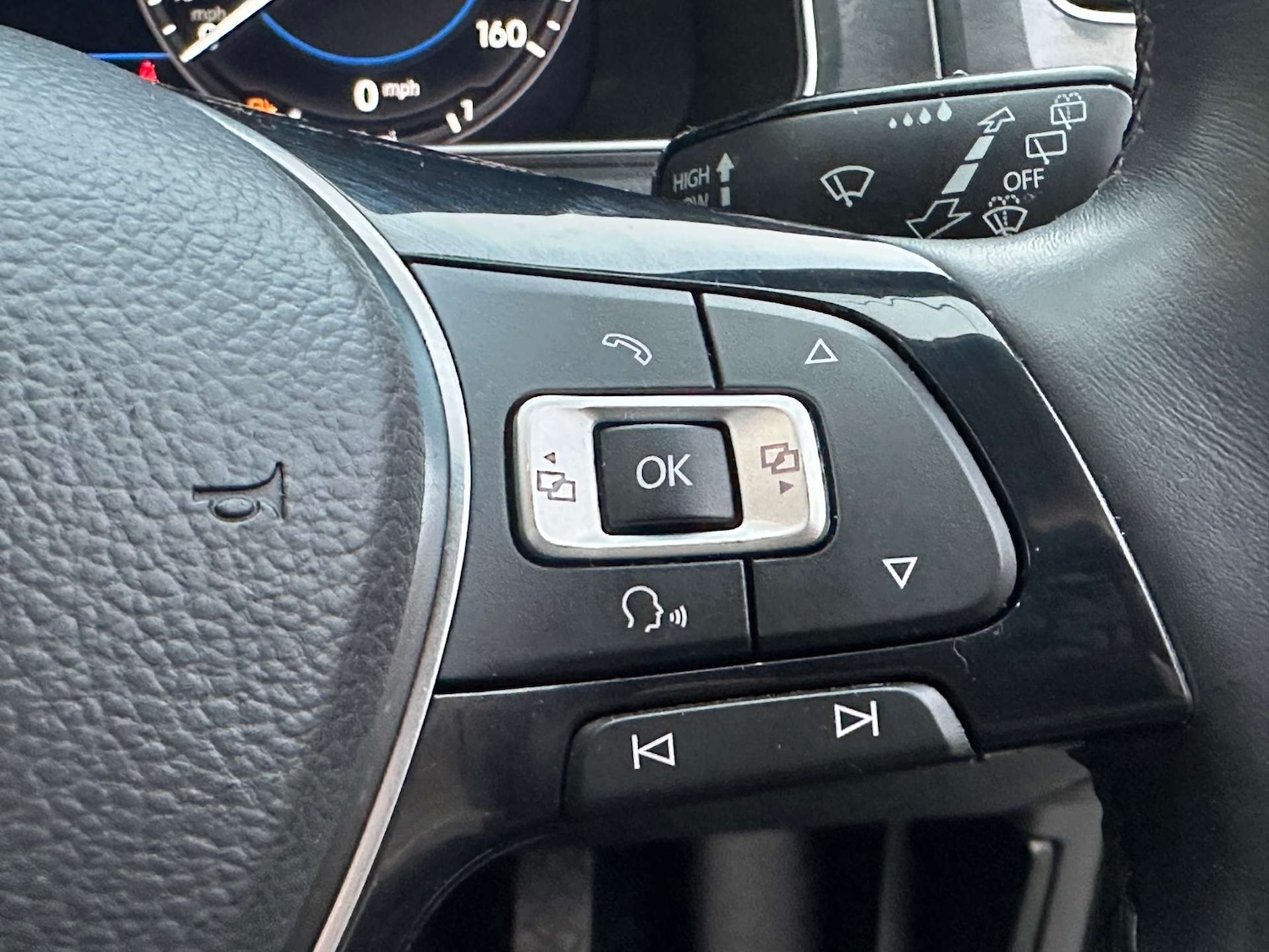 Used Volkswagen Golf 2017 for sale - 77148668: Photo 36