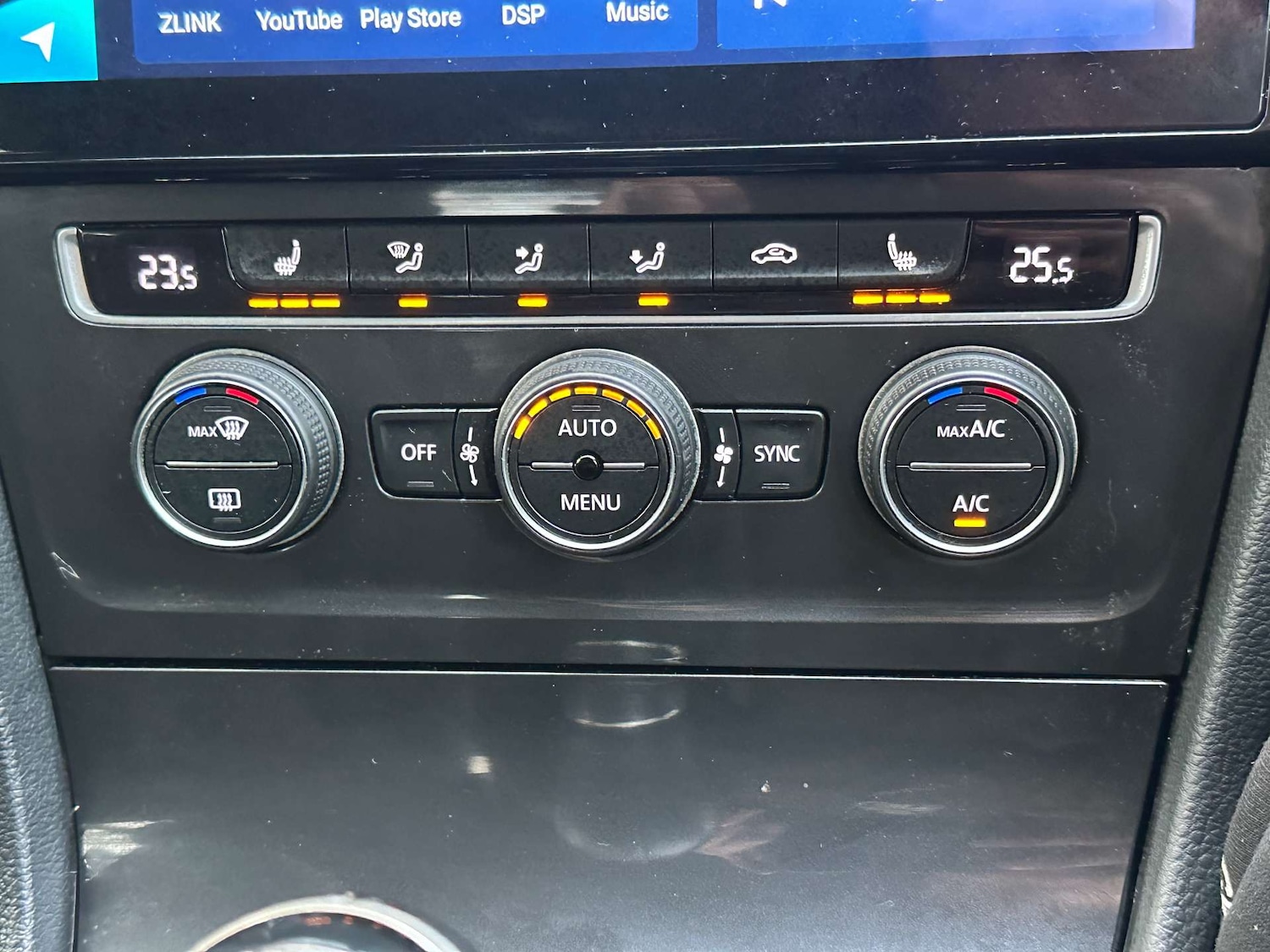 Used Volkswagen Golf 2017 for sale - 77148668: Photo 40