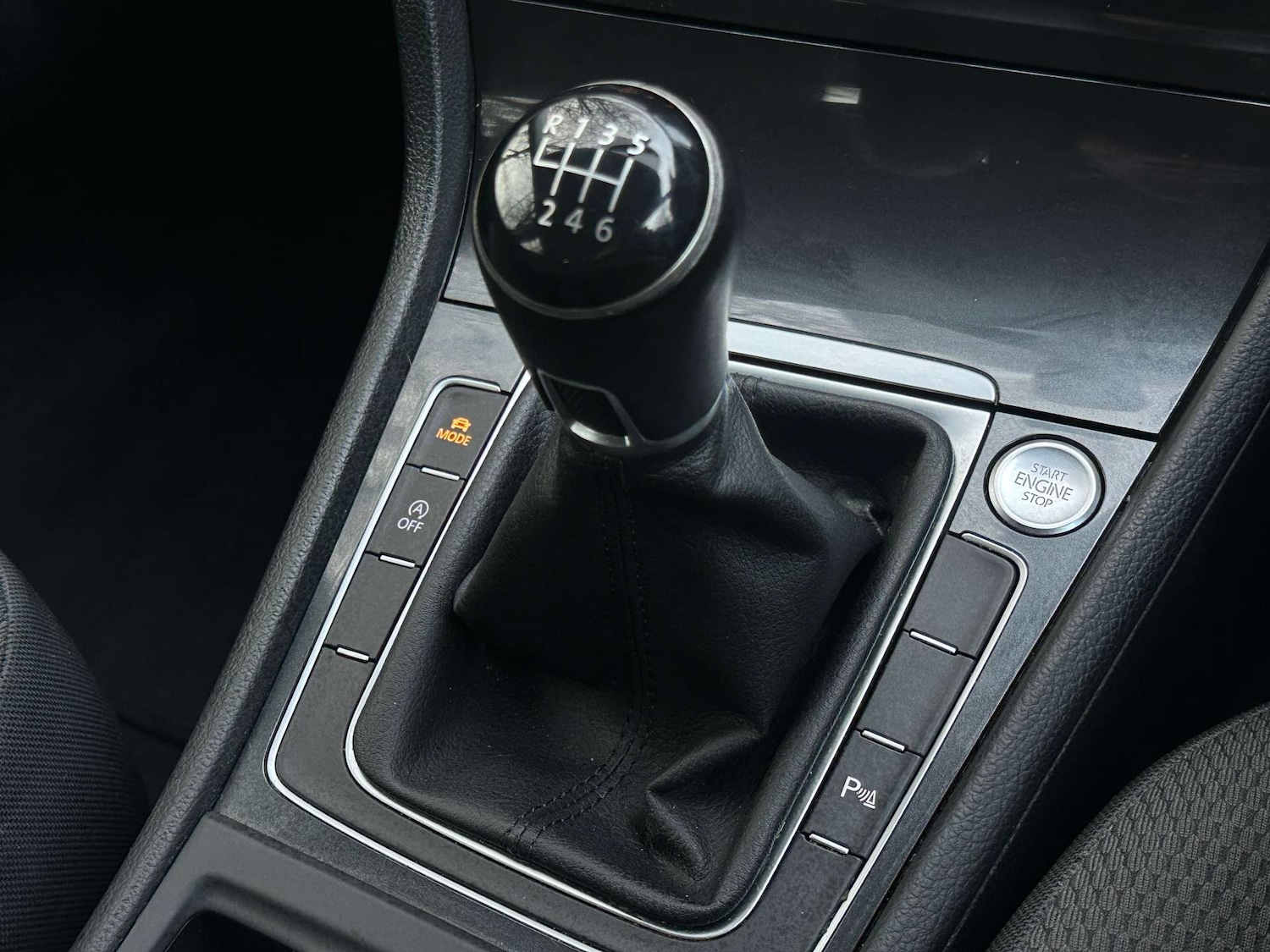 Used Volkswagen Golf 2017 for sale - 77148668: Photo 41