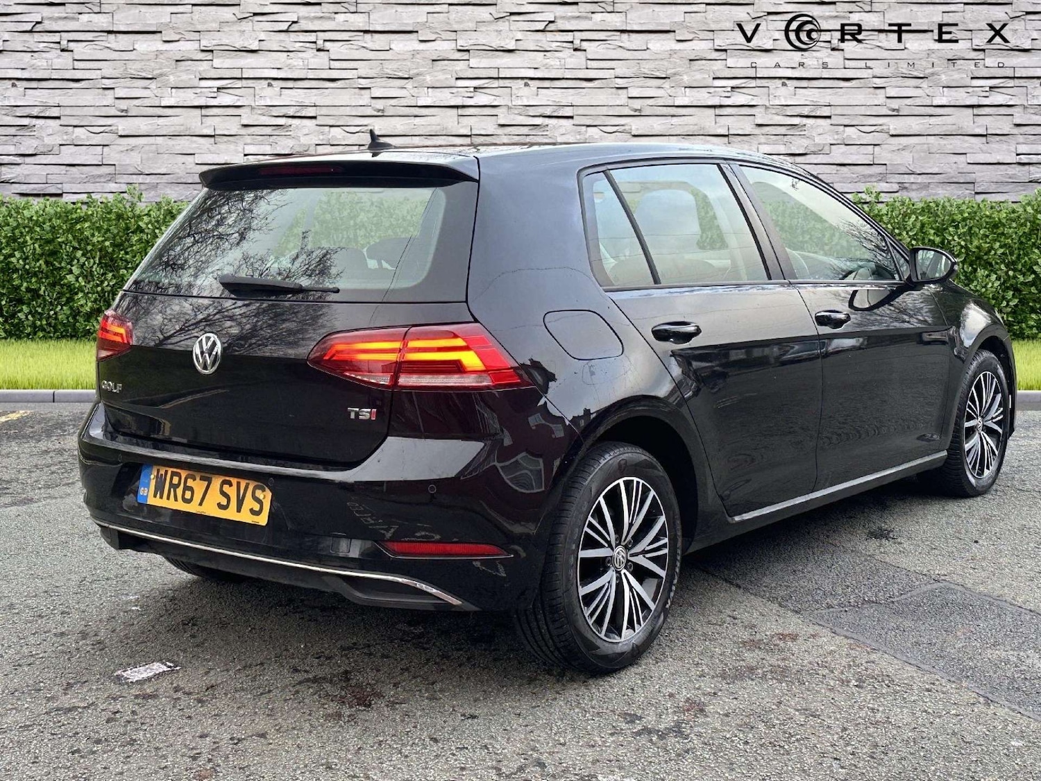 Used Volkswagen Golf 2017 for sale - 77148668: Photo 9