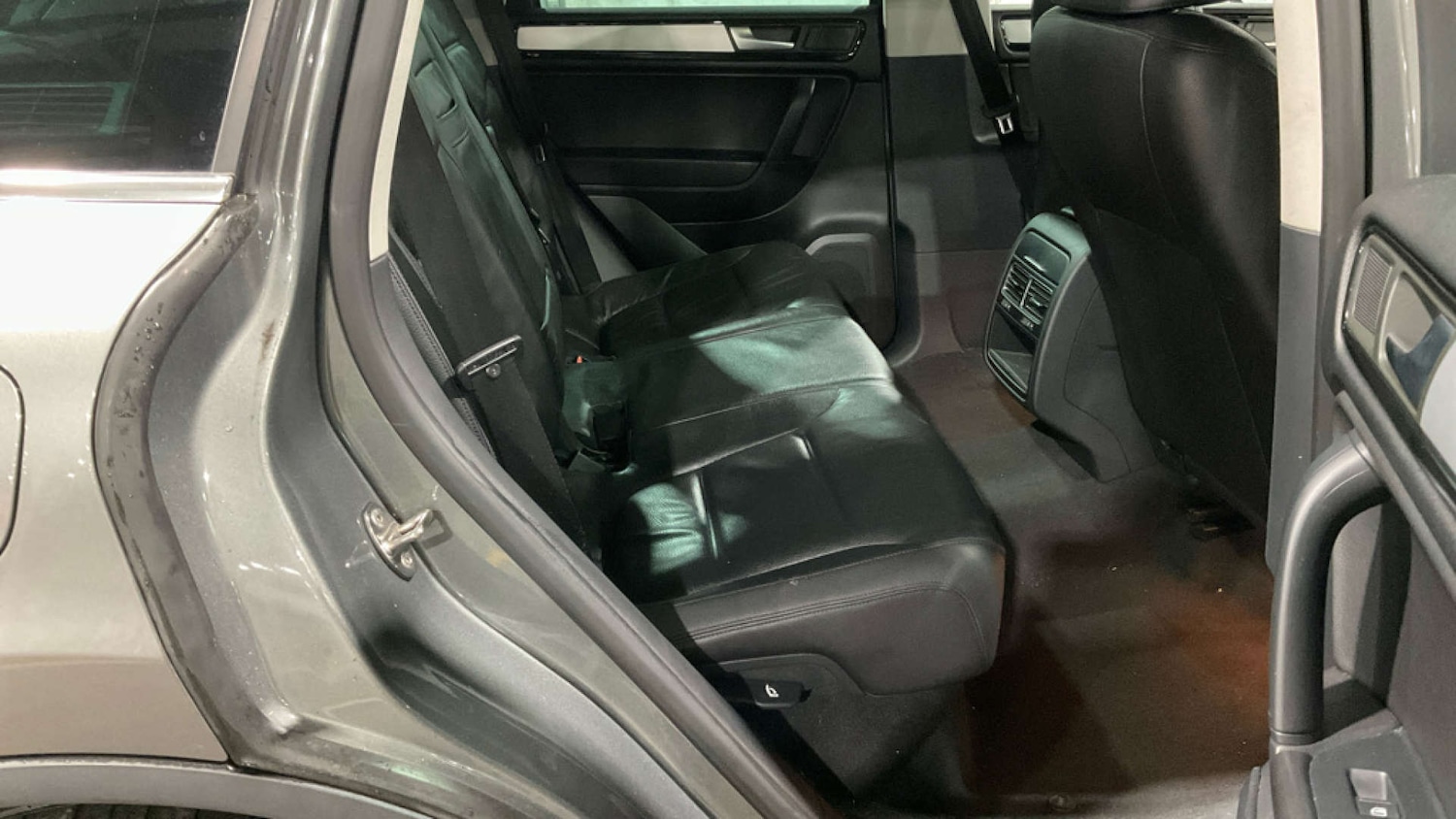 Used Volkswagen Touareg 2013 for sale - 77237223: Photo 8