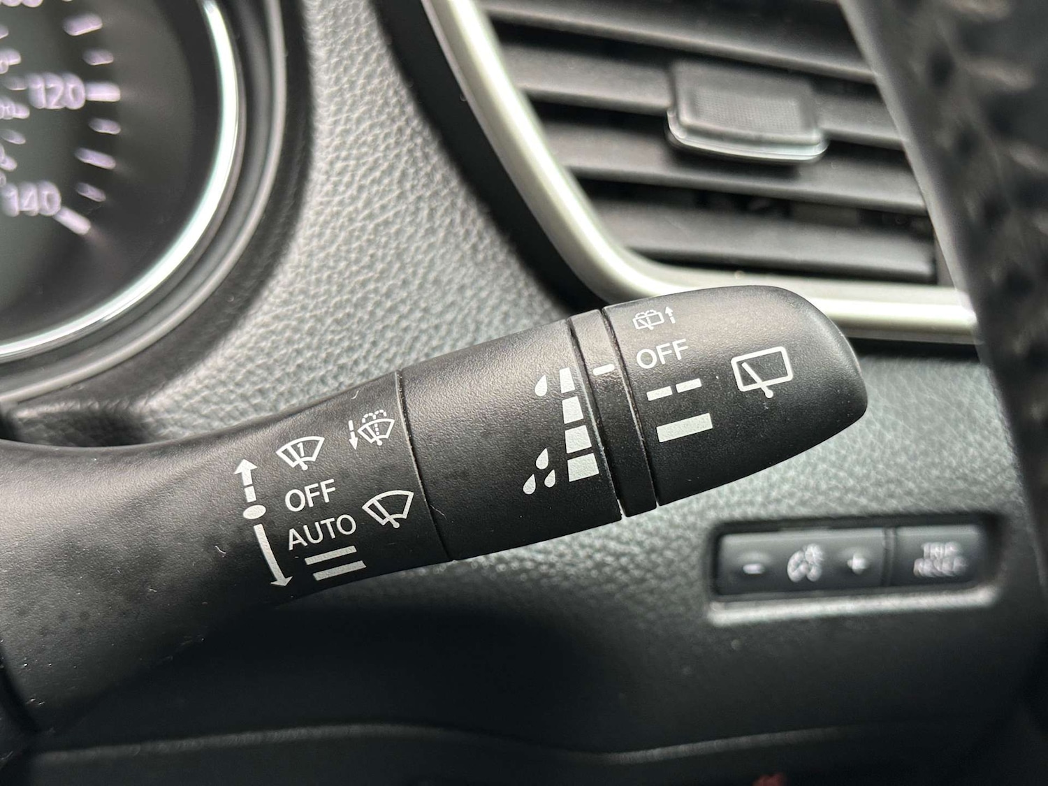 Used Nissan Qashqai 2014 for sale - 76479011: Photo 13