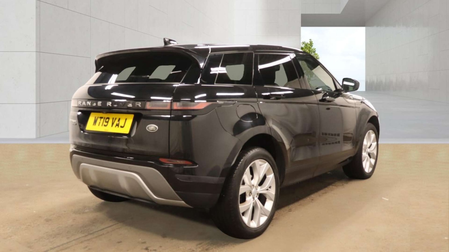 Used Land Rover Range Rover Evoque 2019 for sale - 78155670: Photo 3