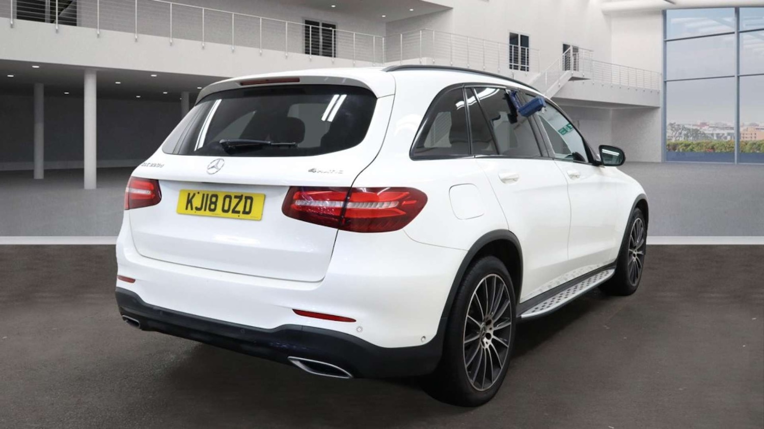 Used Mercedes-Benz GLC 2018 for sale - 77184823: Photo 4