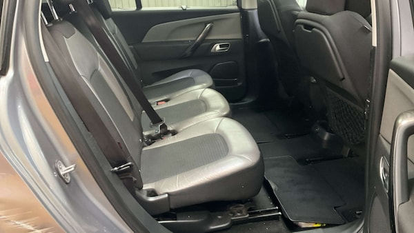 Used Citroen C4 Picasso 2017 for sale - 76020105: Photo 4