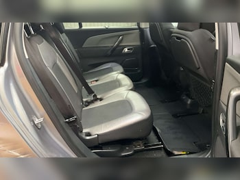 Used Citroen C4 Picasso 2017 for sale - 76020105: Photo 4