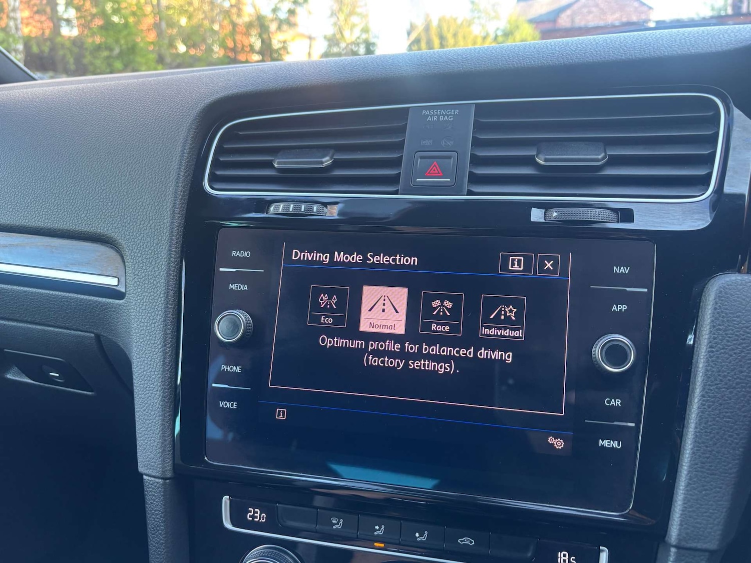 Used Volkswagen Golf 2015 for sale - 77745489: Photo 40