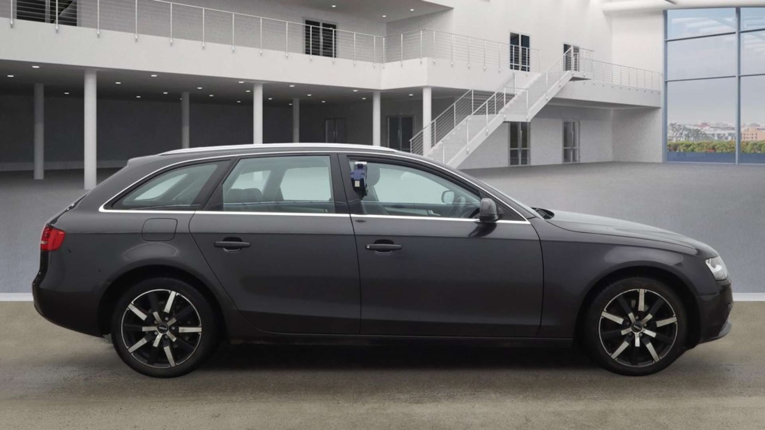 Used Audi A4 2015 for sale - 77195827: Photo 5