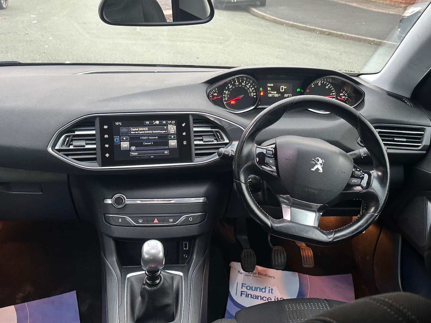 Used Peugeot 308 2017 for sale - 76601331: Photo 35