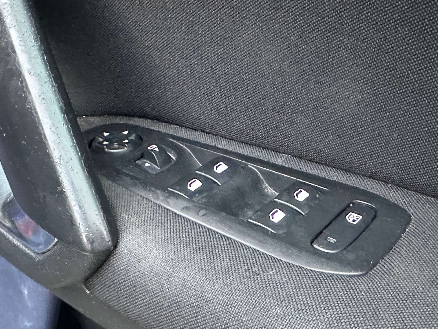 Used Peugeot 308 2017 for sale - 76601331: Photo 37