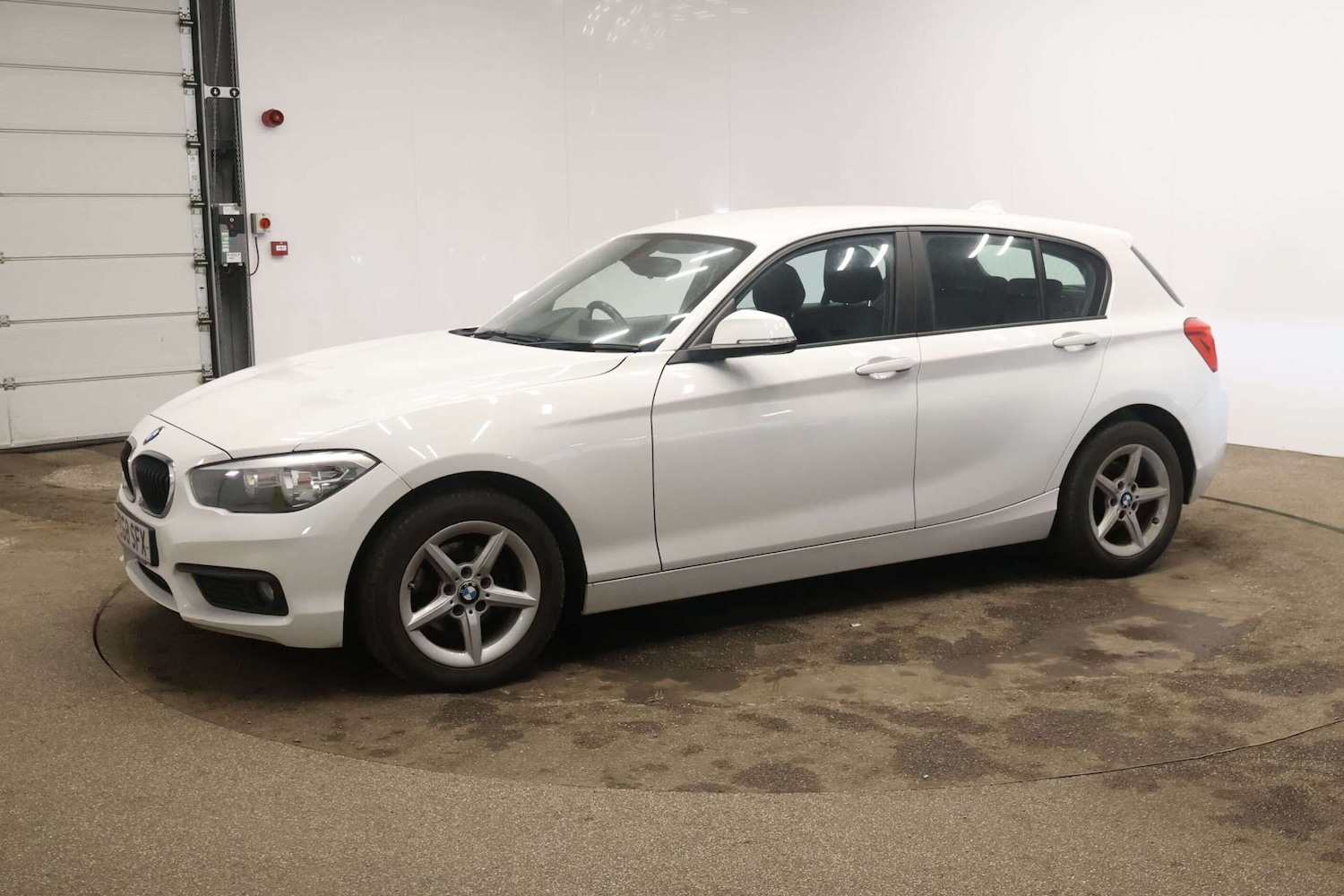 Used BMW 1 Series 2018 for sale - 77342135: Photo 2