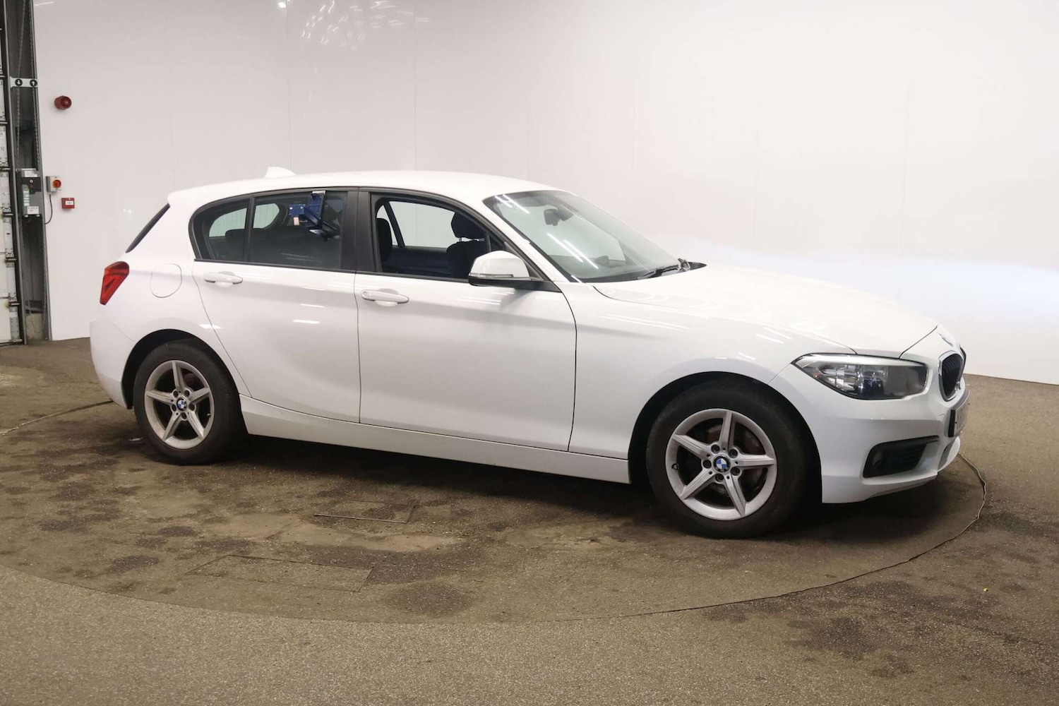 Used BMW 1 Series 2018 for sale - 77342135: Photo 4