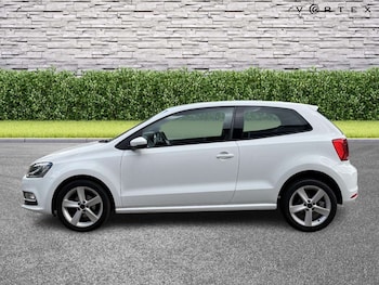Used Volkswagen Polo 2015 for sale - 78241876: Photo