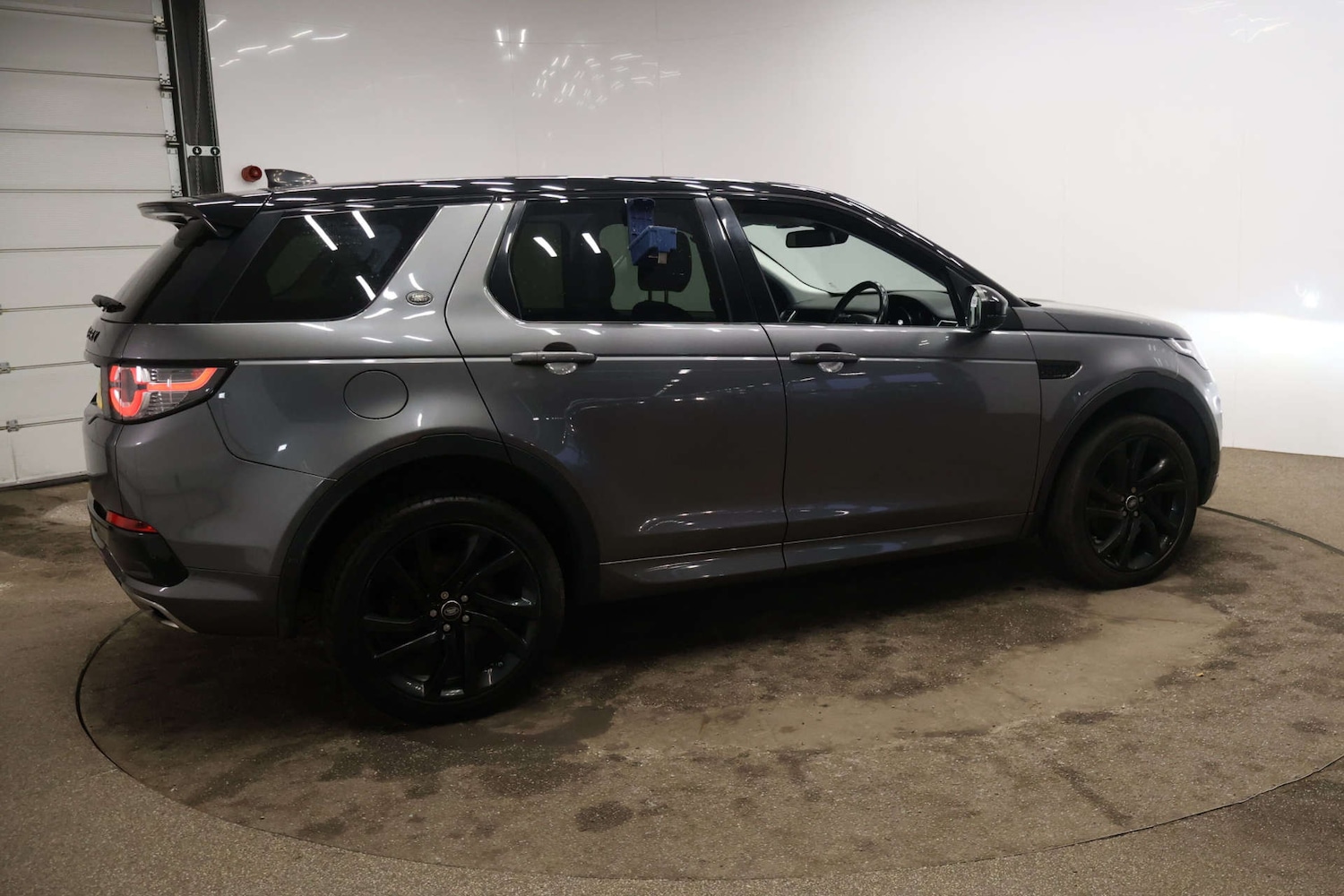 Used Land Rover Discovery Sport 2017 for sale - 77431856: Photo 3