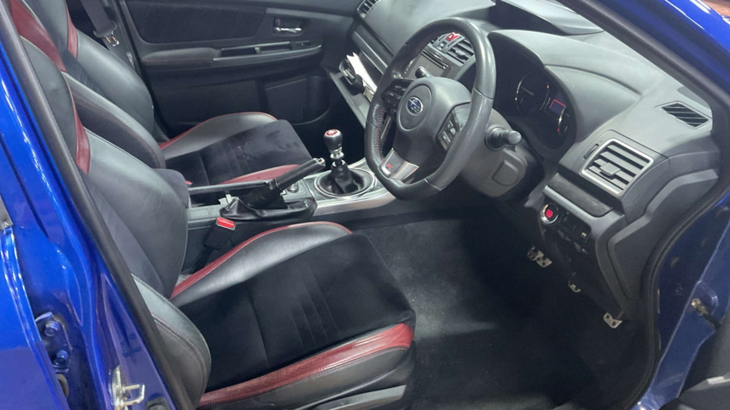 Used Subaru WRX STI 2015 for sale - 77172413: Photo 2