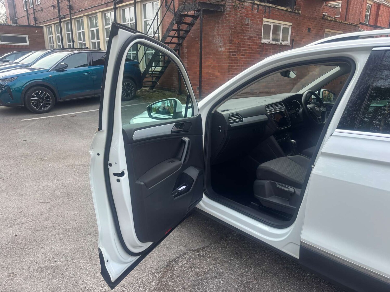 Used Volkswagen Tiguan 2019 for sale - 77567800: Photo 23