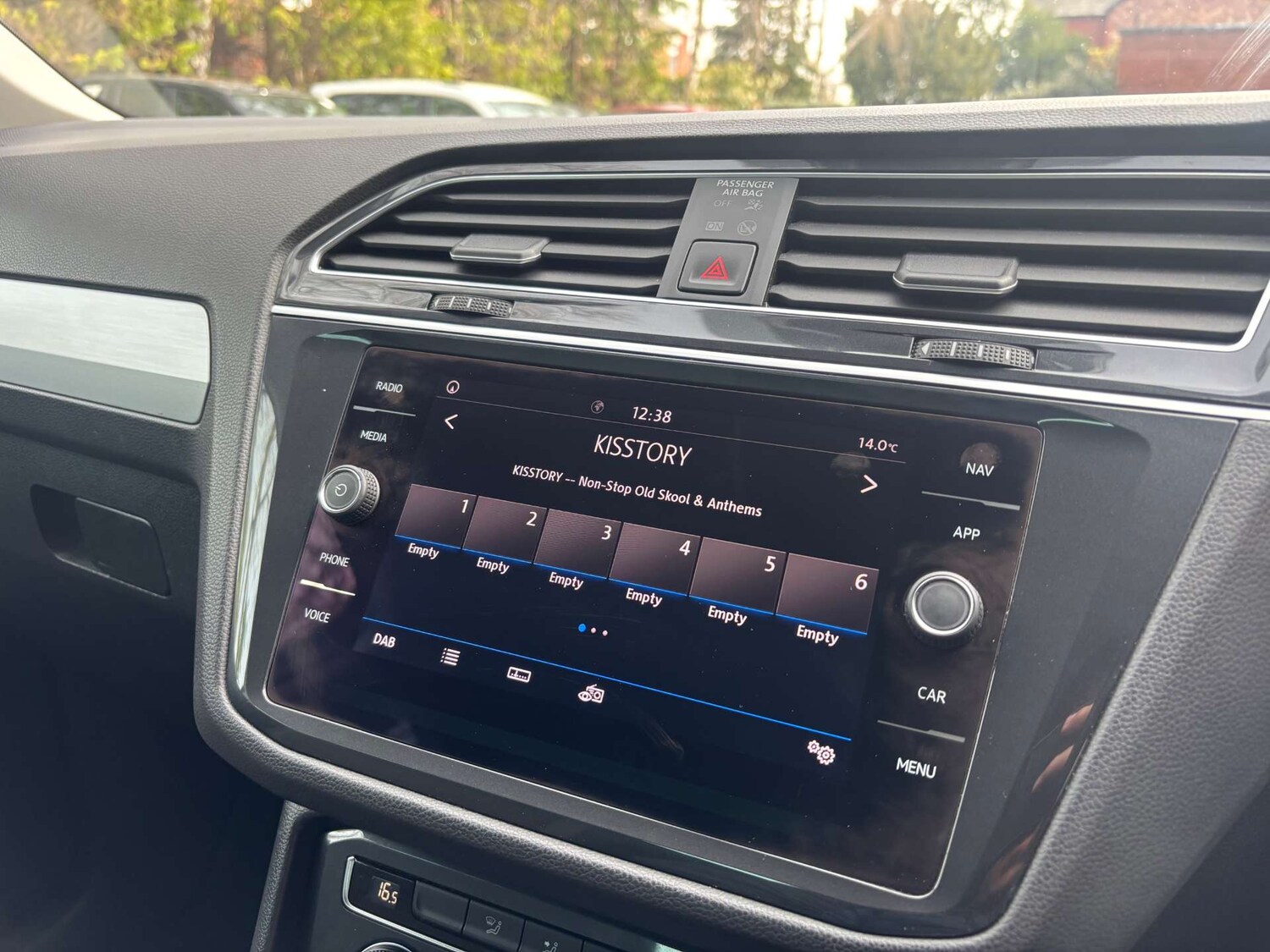 Used Volkswagen Tiguan 2019 for sale - 77567800: Photo 28