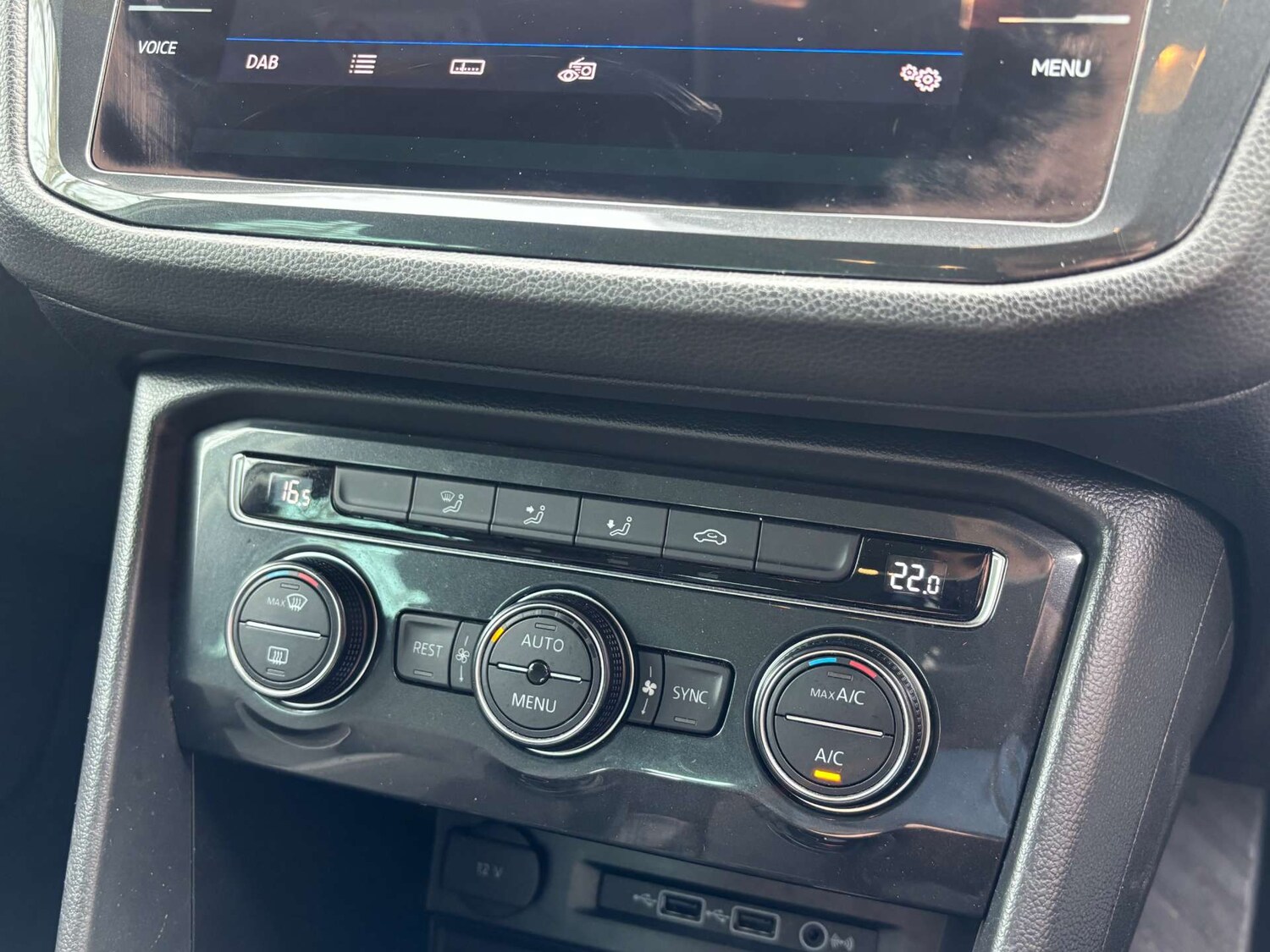 Used Volkswagen Tiguan 2019 for sale - 77567800: Photo 29