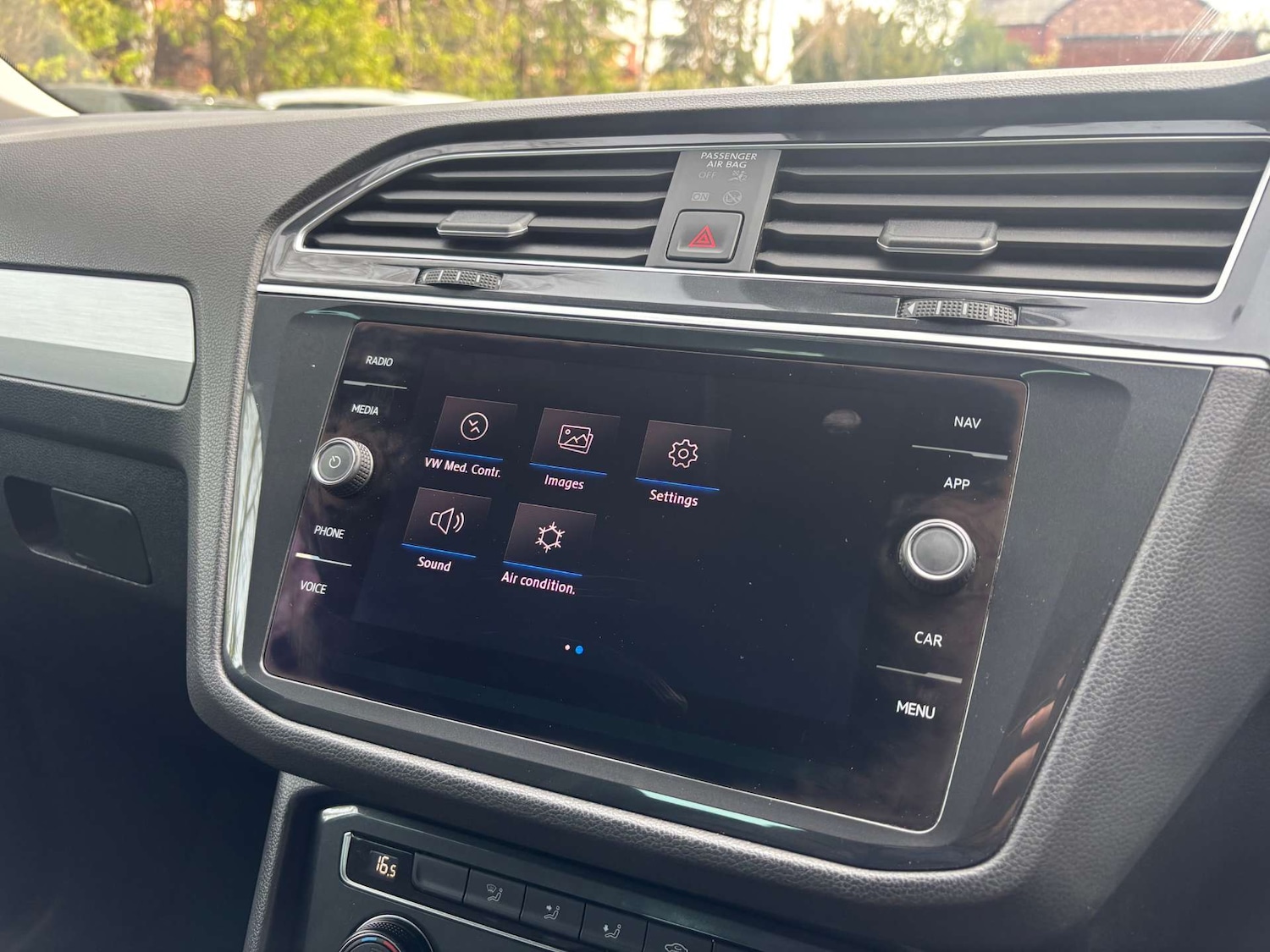 Used Volkswagen Tiguan 2019 for sale - 77567800: Photo 31