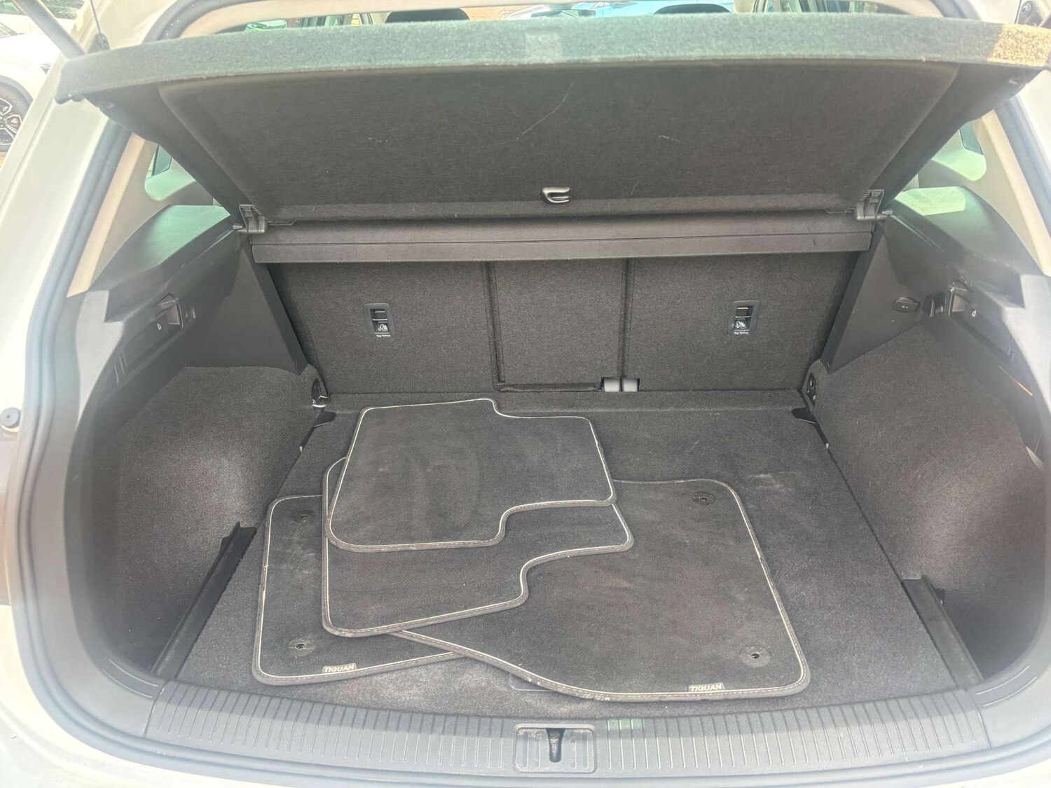 Used Volkswagen Tiguan 2019 for sale - 77567800: Photo 36