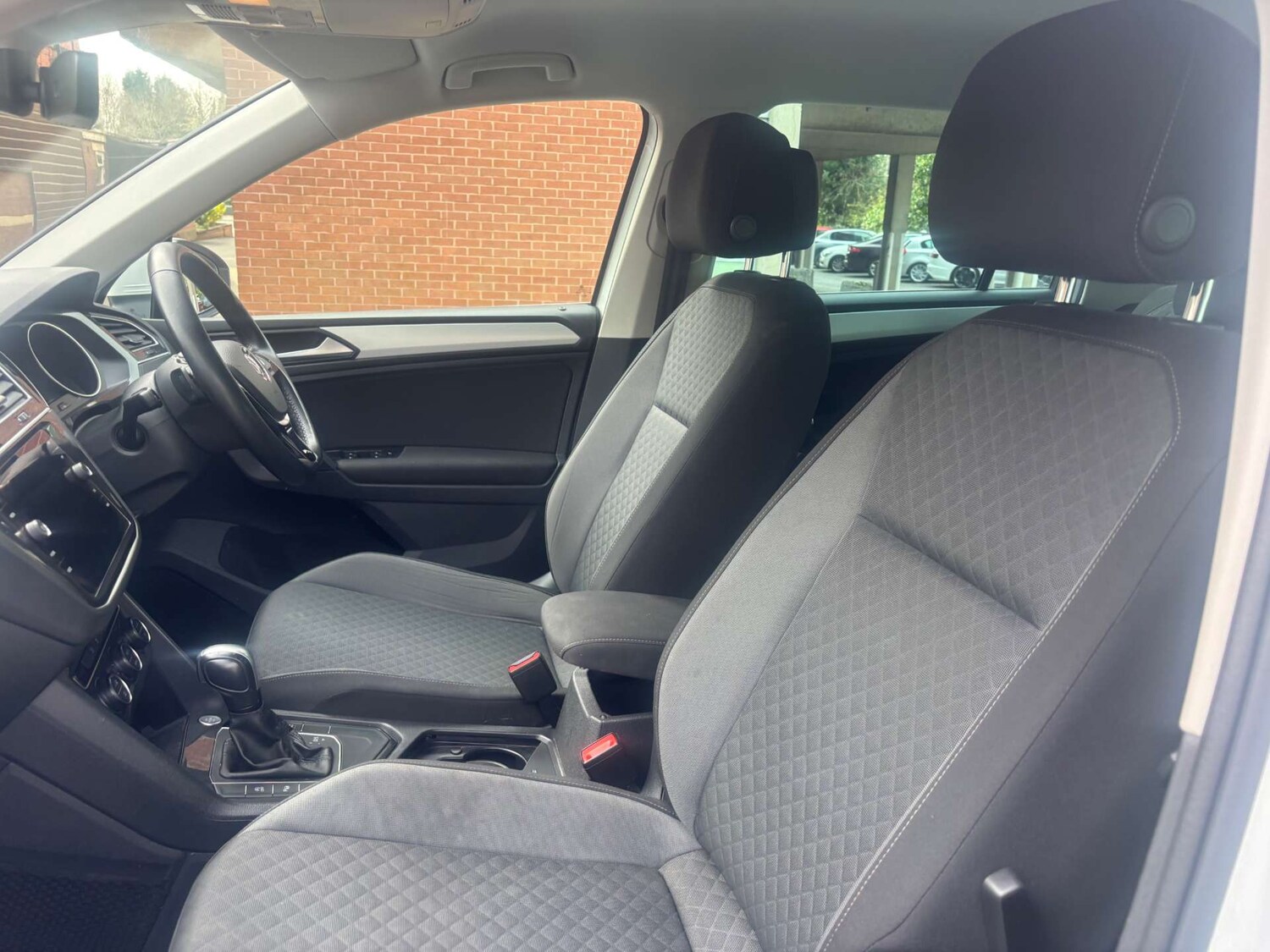 Used Volkswagen Tiguan 2019 for sale - 77567800: Photo 37