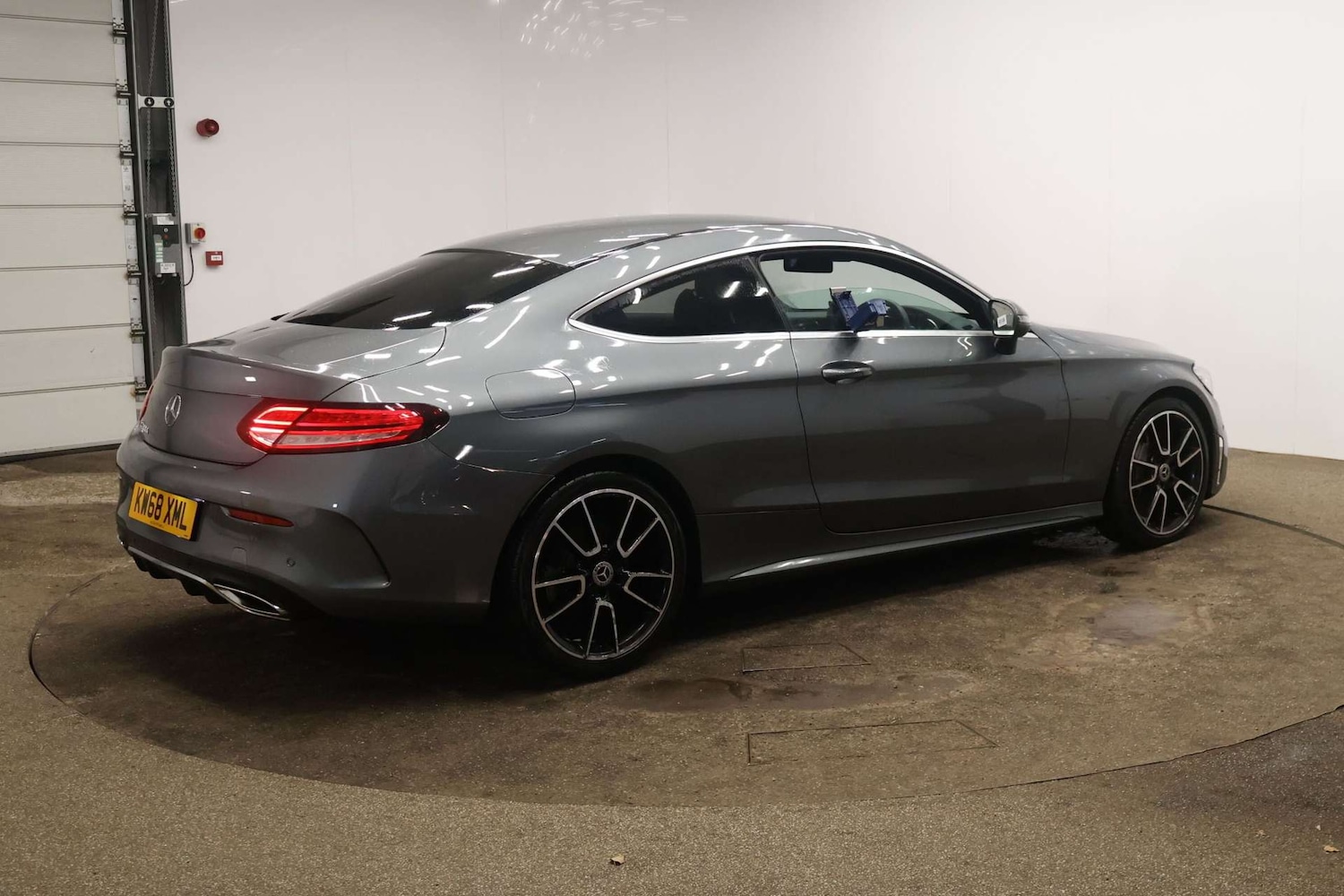 Used Mercedes-Benz C Class 2018 for sale - 77342161: Photo 2