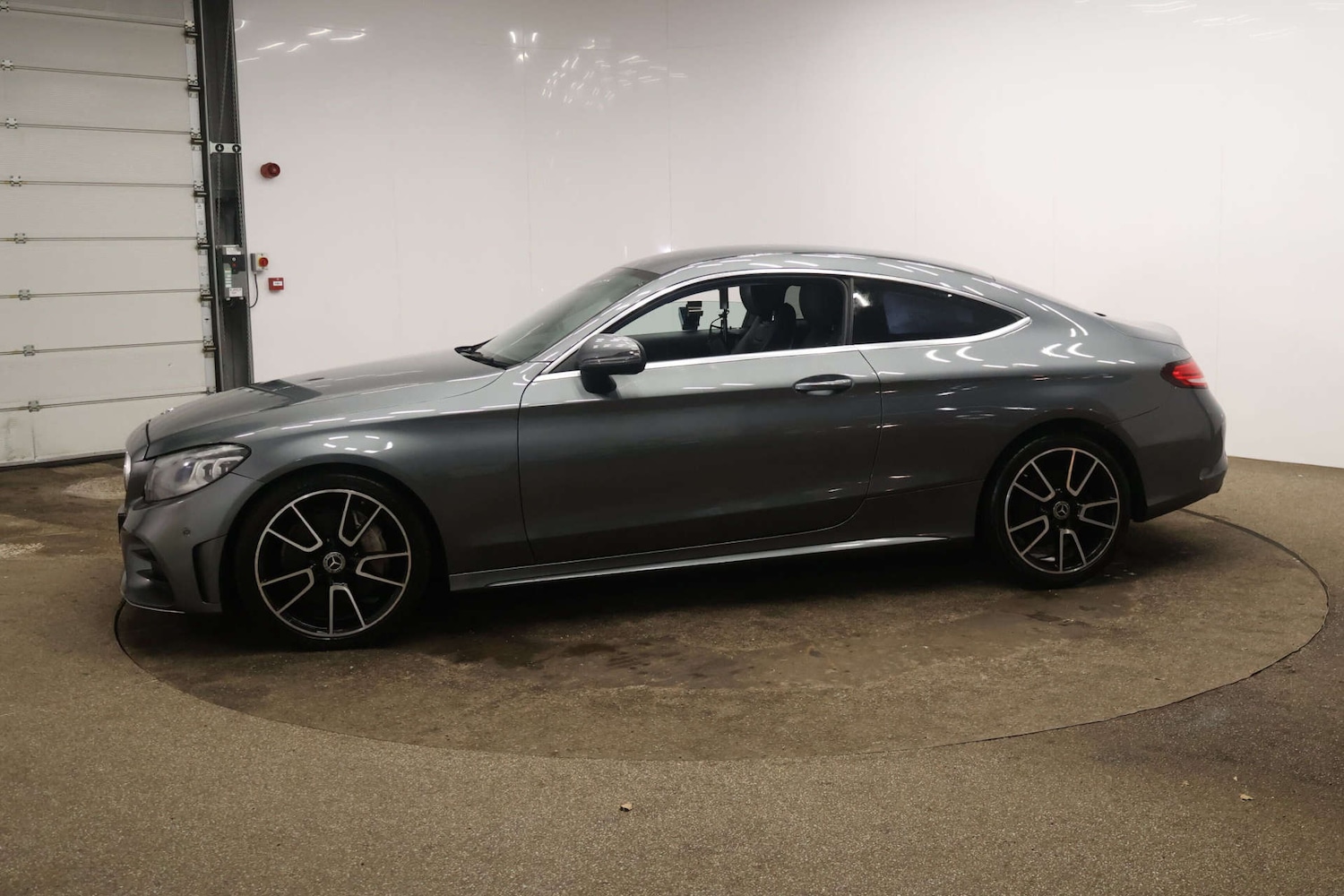 Used Mercedes-Benz C Class 2018 for sale - 77342161: Photo 4