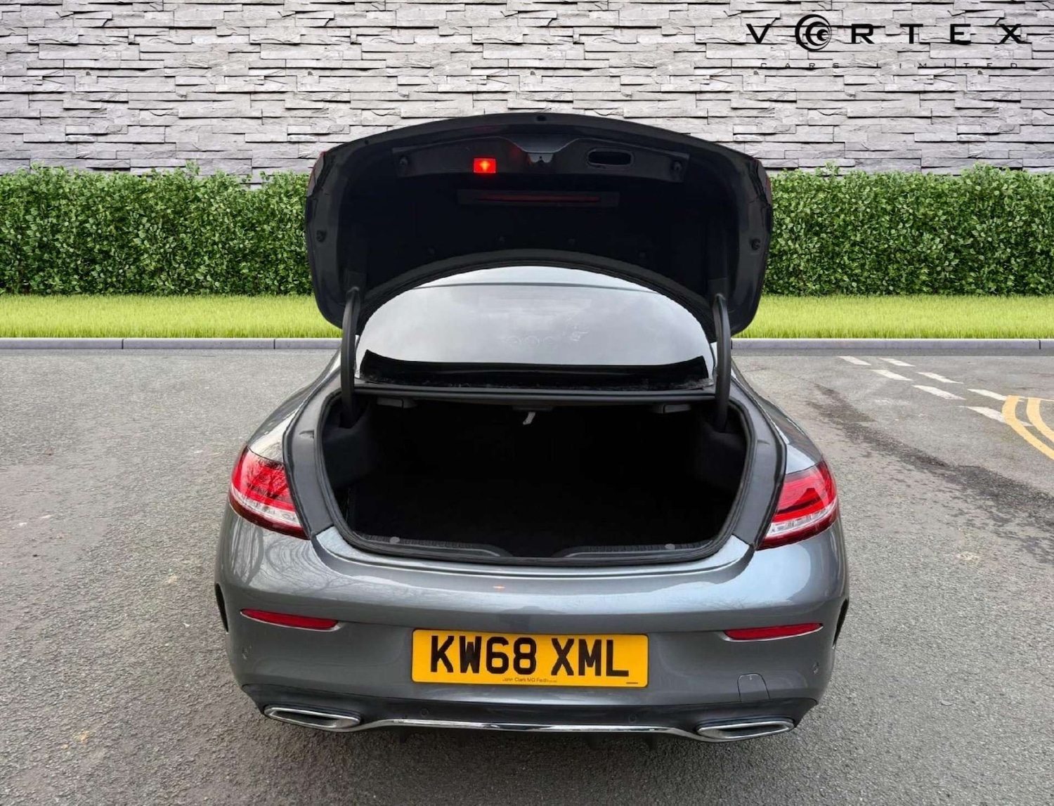 Used Mercedes-Benz C Class 2018 for sale - 77342161: Photo 8