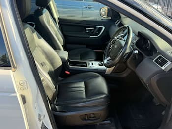 Used Land Rover Discovery Sport 2017 for sale - 79788574: Photo