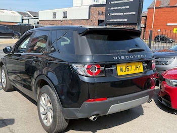 Used Land Rover Discovery Sport 2017 for sale - 79229127: Photo