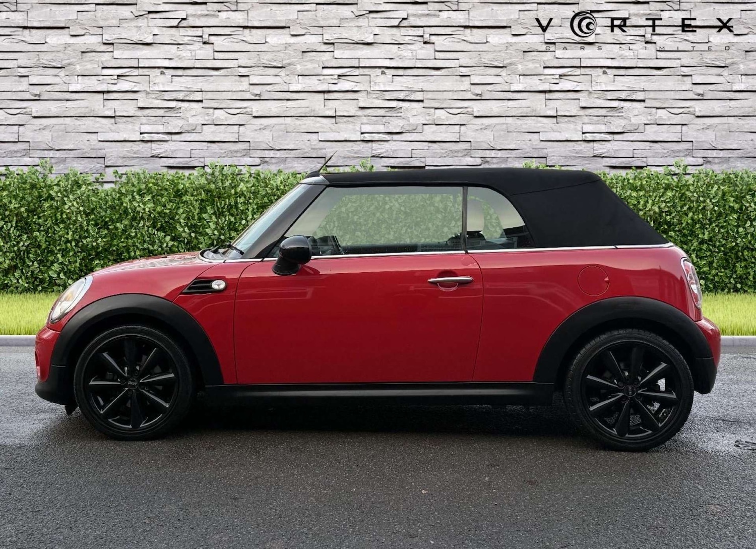 Used MINI Convertible 2013 for sale - 77148665: Photo 10