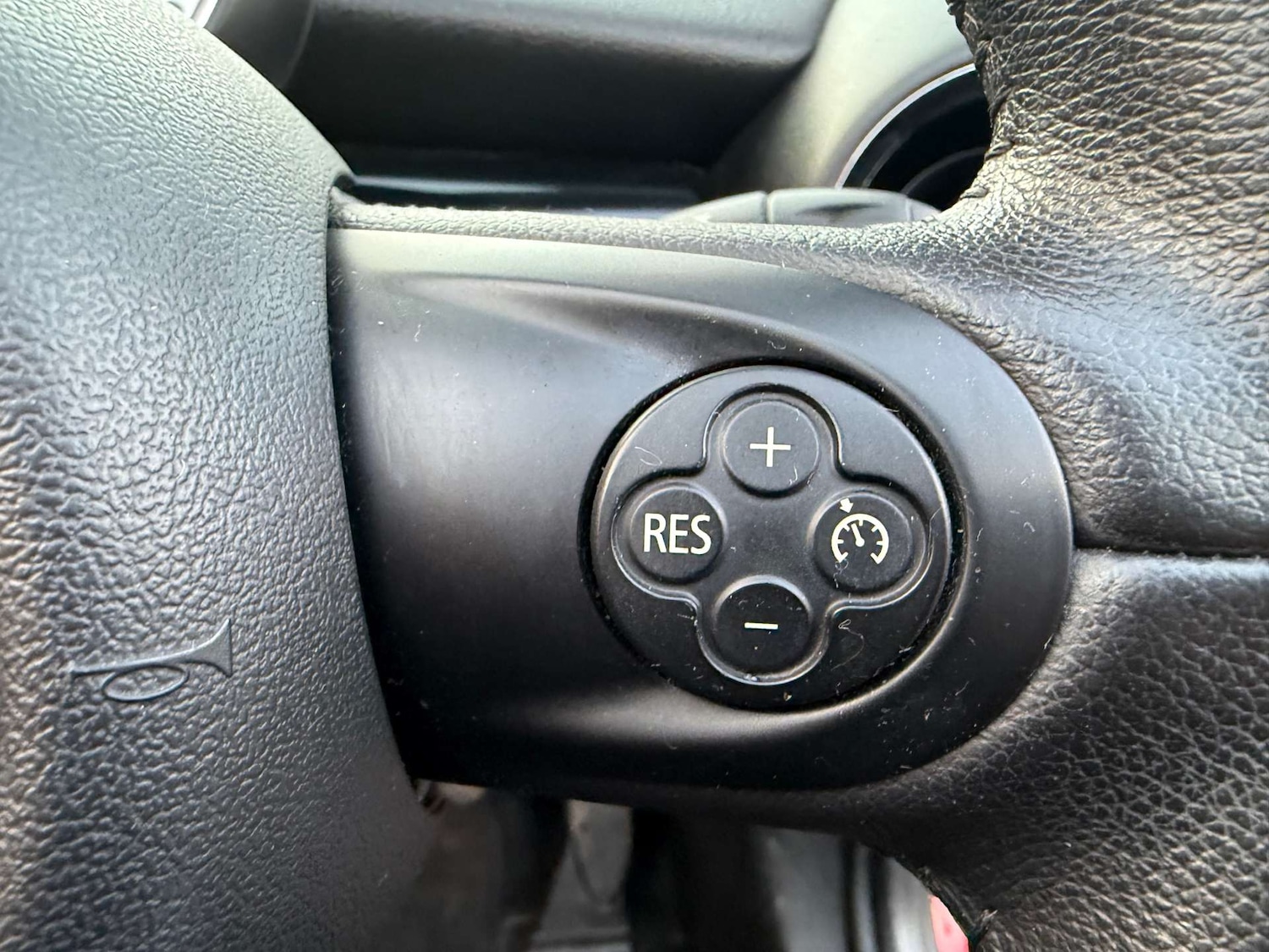 Used MINI Convertible 2013 for sale - 77148665: Photo 23