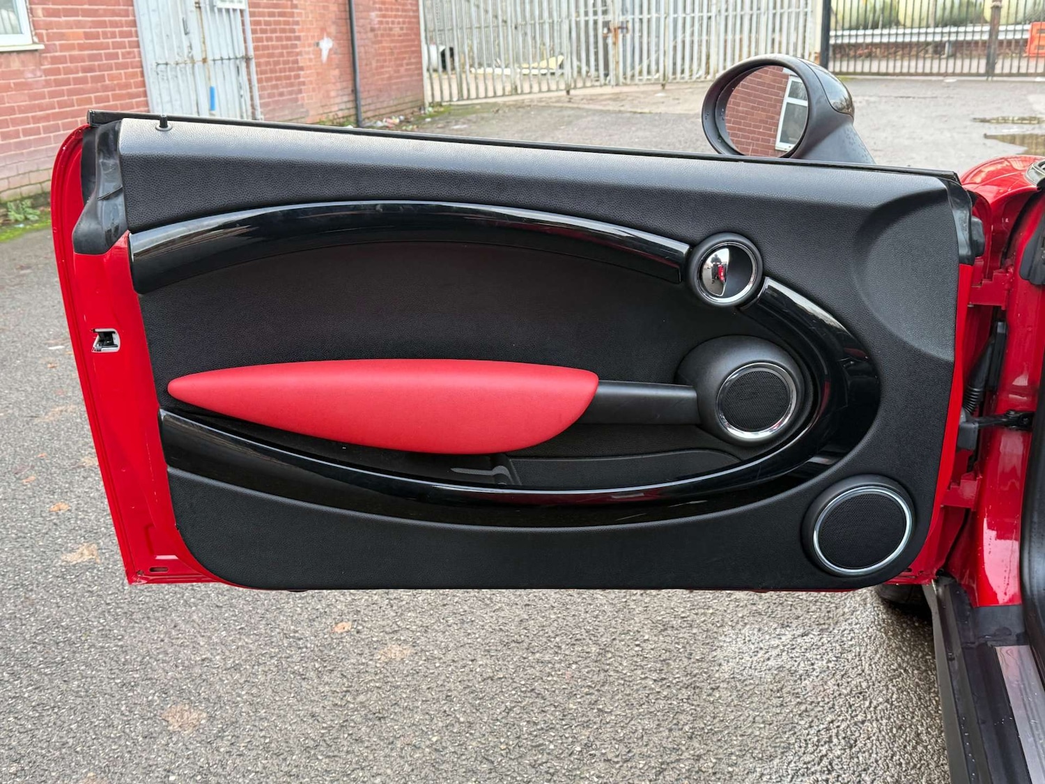 Used MINI Convertible 2013 for sale - 77148665: Photo 35