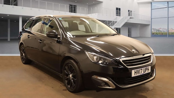 Used Peugeot 308 2017 for sale - 76252730: Photo 1