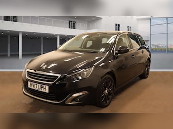 Used Peugeot 308 2017 for sale - 76252730: Photo 2