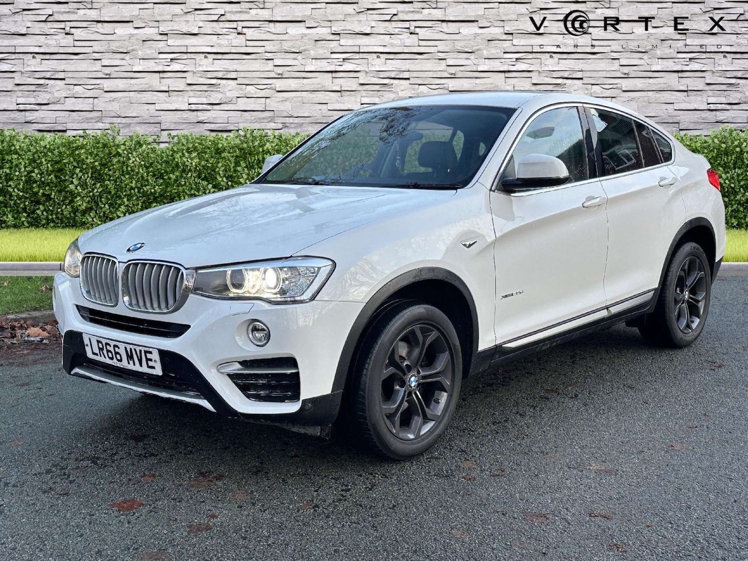 Used BMW X4 2016 for sale - 76829953: Photo 3