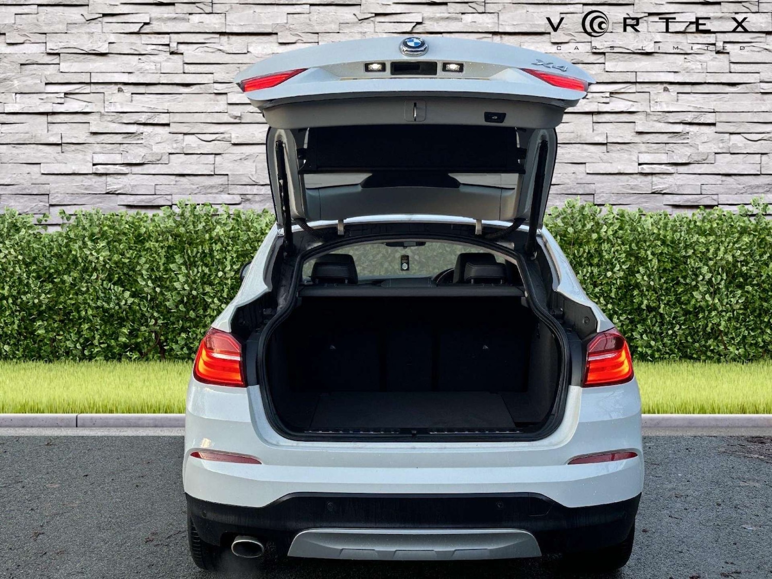 Used BMW X4 2016 for sale - 76829953: Photo 8