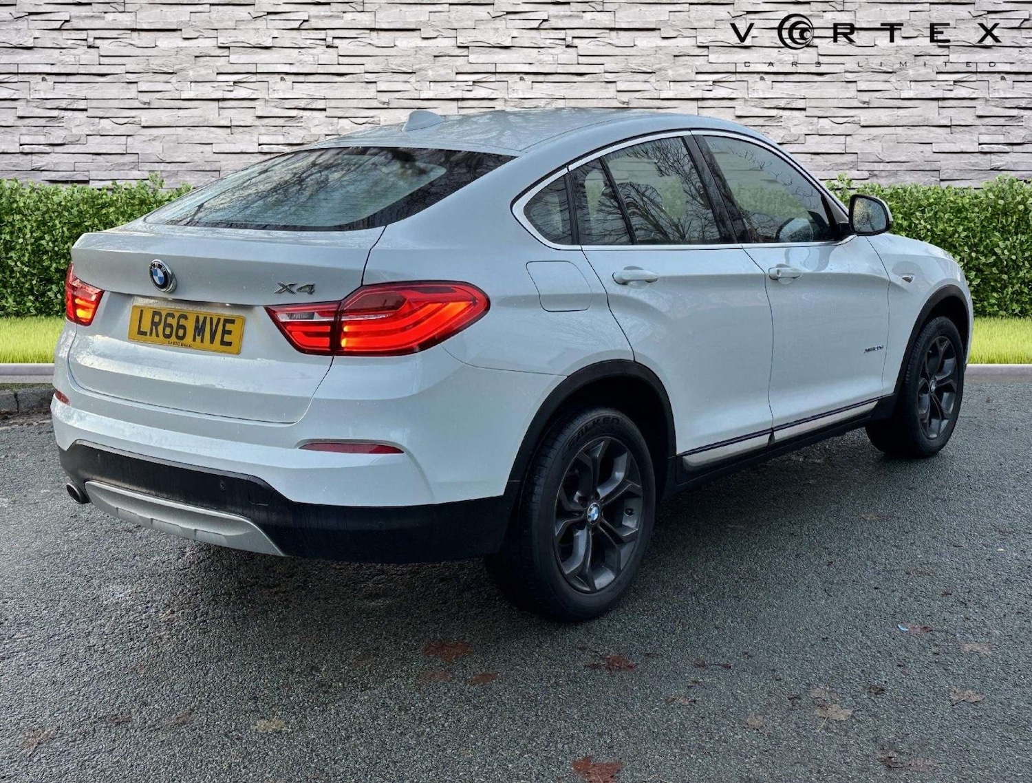 Used BMW X4 2016 for sale - 76829953: Photo 9