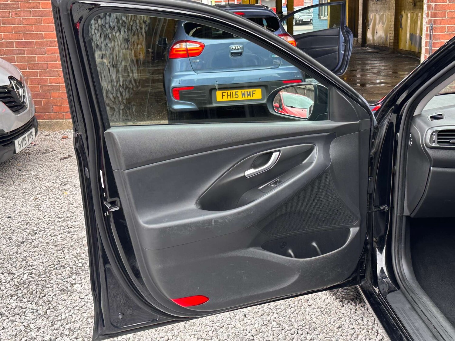 Used Hyundai i30 2018 for sale - 75997747: Photo 15