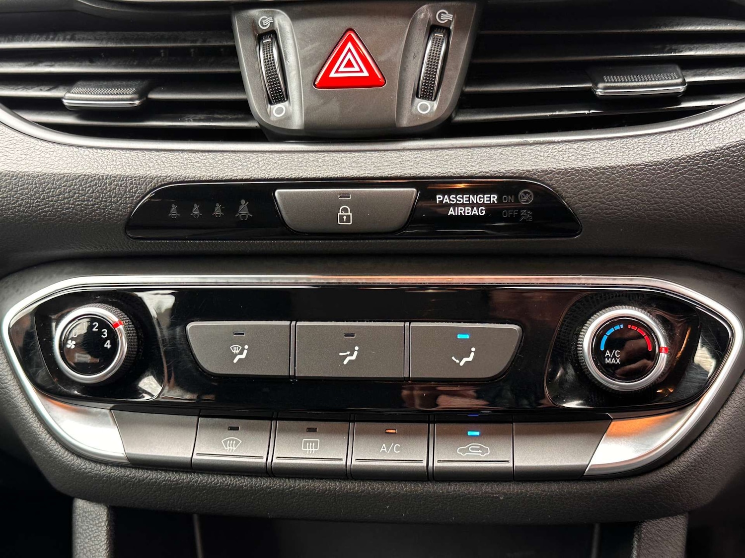 Used Hyundai i30 2018 for sale - 75997747: Photo 27