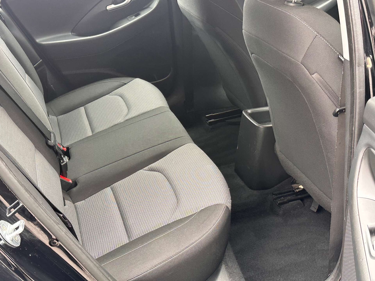 Used Hyundai i30 2018 for sale - 75997747: Photo 32