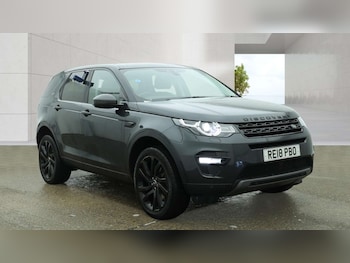 Used Land Rover Discovery Sport 2018 for sale - 78840159: Photo