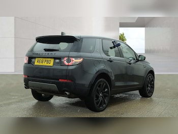 Used Land Rover Discovery Sport 2018 for sale - 78840159: Photo